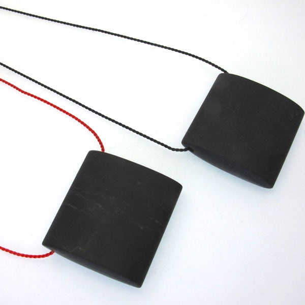 Simplicity- Black onyx short silk necklace