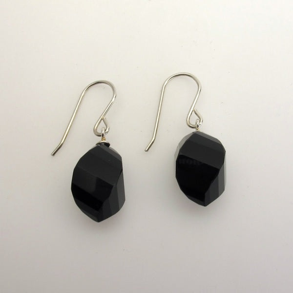 Onyx facetted twist sterling silver earrings