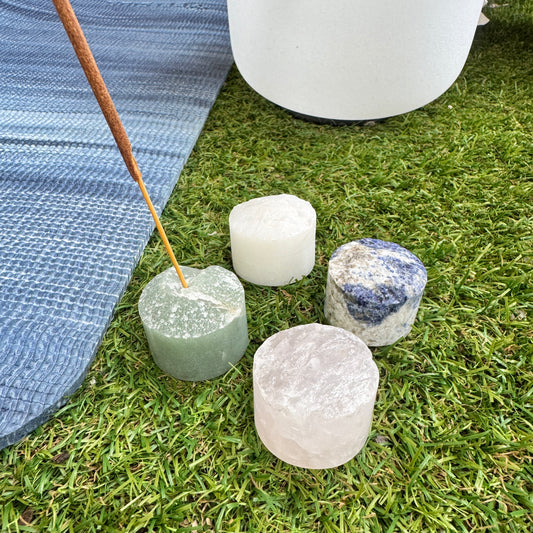 Crystal display meditation pack