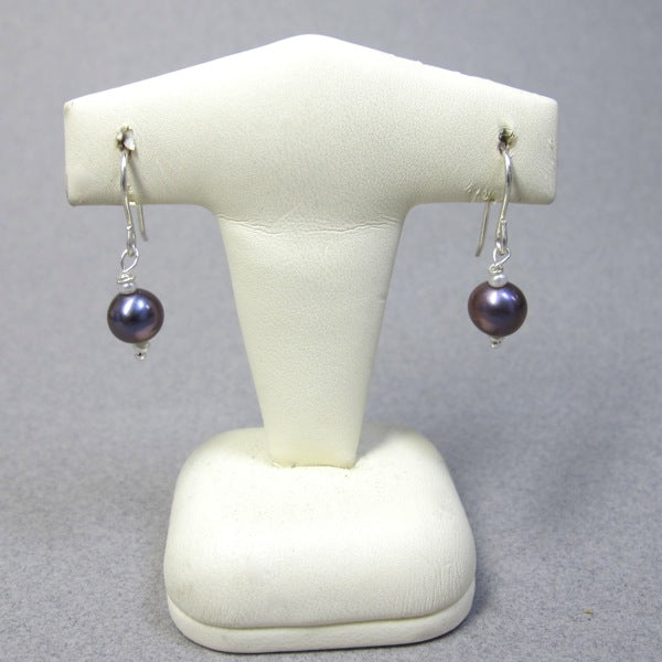 Black & white fresh water pearls earrings