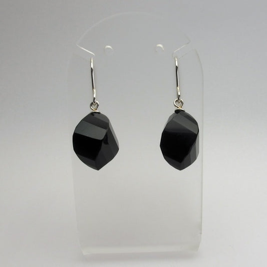 Onyx facetted twist sterling silver earrings